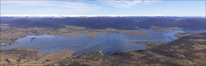 Lake Jindabyne - NSW H (PBH4 00 10055)